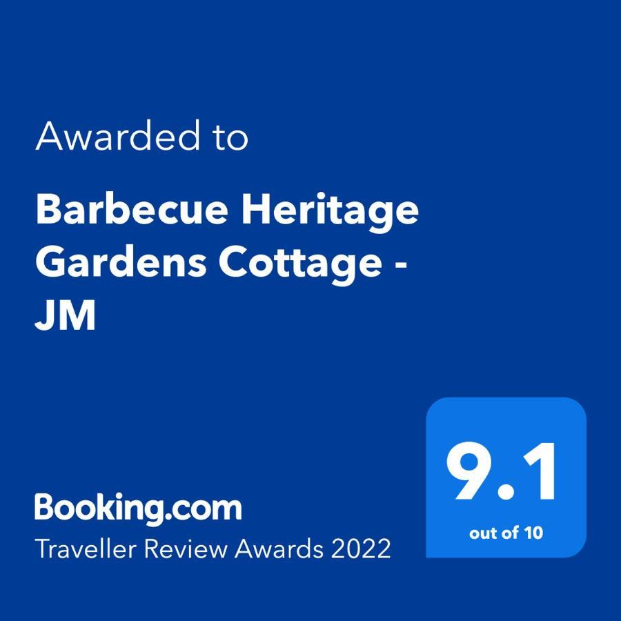 Chalet Barbecue Heritage Gardens - Jm Newcastle