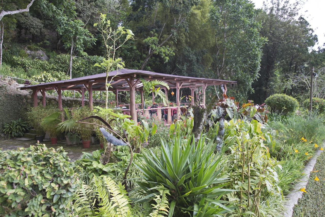 Barbecue Heritage Gardens - Jm