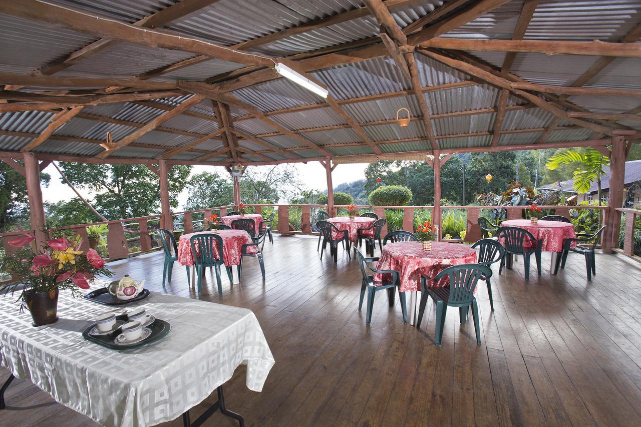 Chalet Barbecue Heritage Gardens - Jm Newcastle